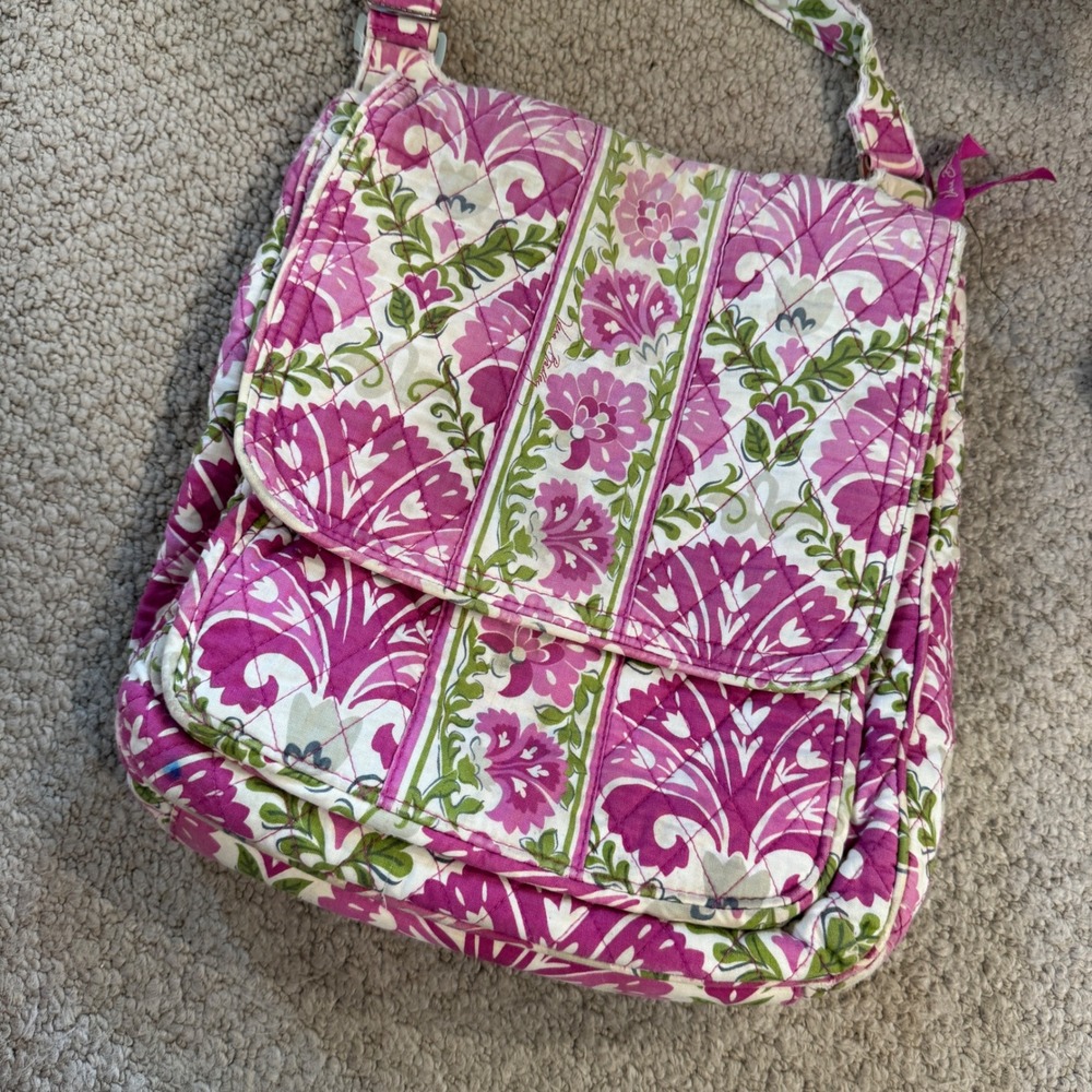 Vera Bradley Very Berry‎ Paisley Quilted Crossbody Messenger Bag Pink Green